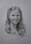 portret dziewczynki z opaską na włosach rysowany ołówkiem